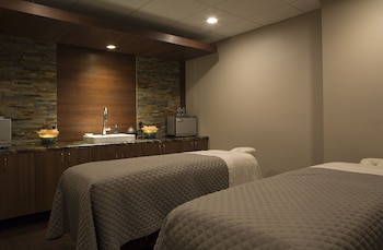Couples treatment rooms, sauna, steam room, body treatments at Westgate Las Vegas Resort & Casino