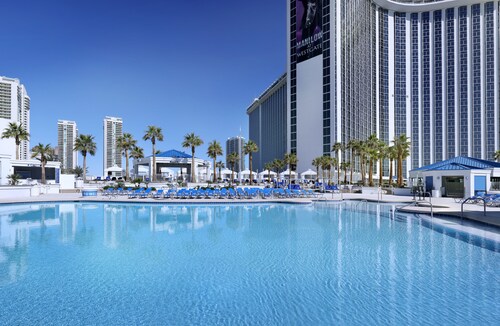 Flights and vacation packages