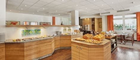 Daily buffet breakfast (EUR 15 per person)