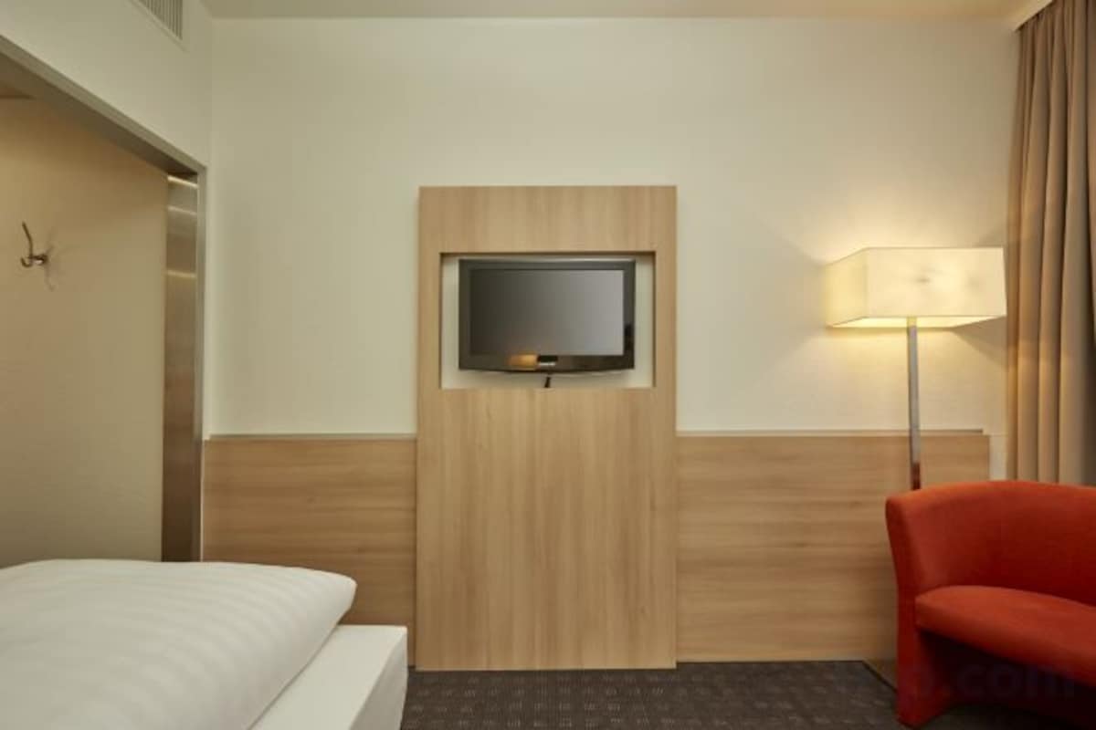 Ropa de cama hipoalergénica, escritorio y cortinas blackout