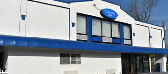 Economy Inn