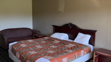 Desk, Internet, bed sheets