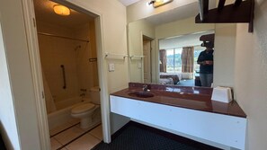 Free toiletries, towels