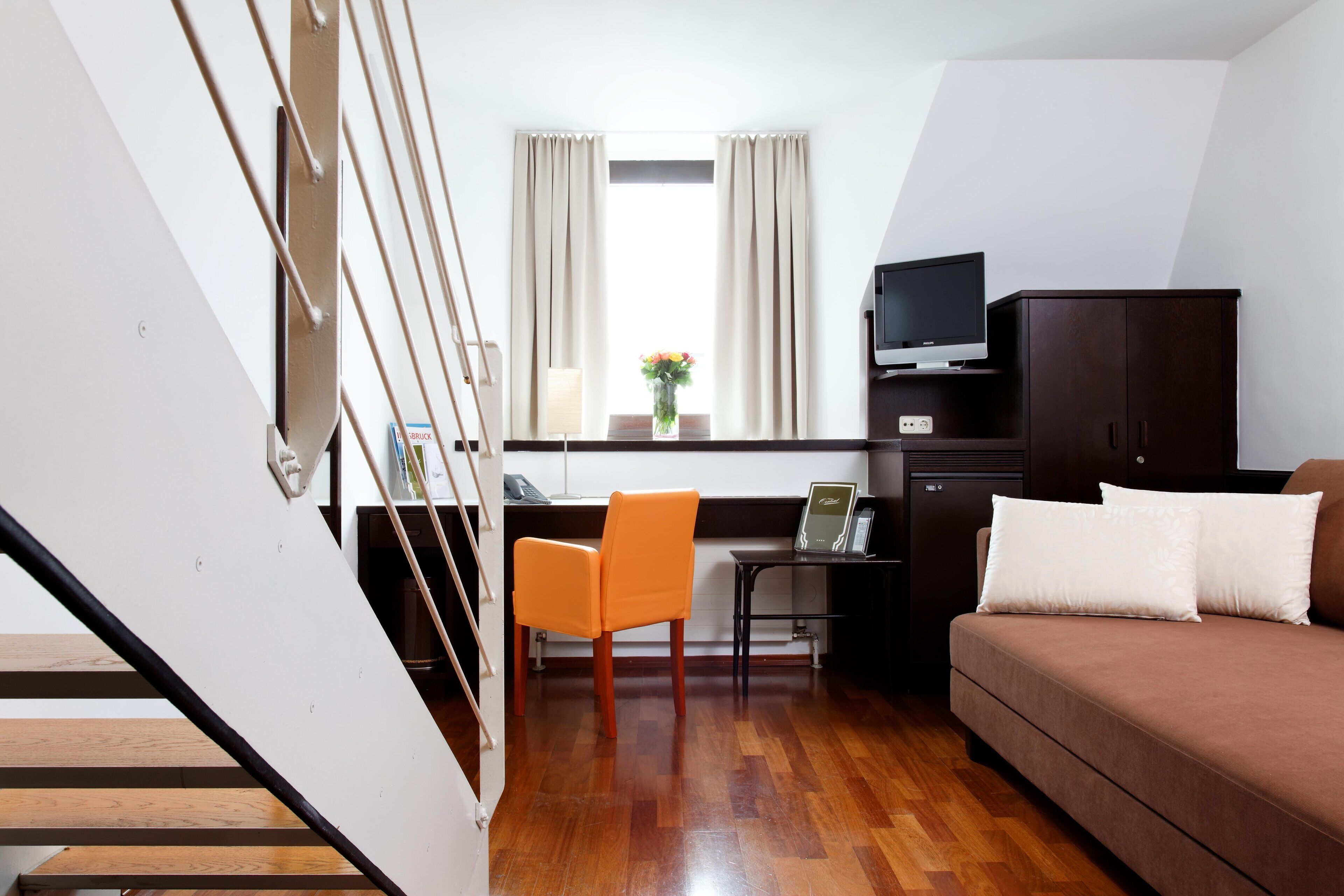 standard triple room | 1 bedroom, premium bedding, minibar, in-room safe