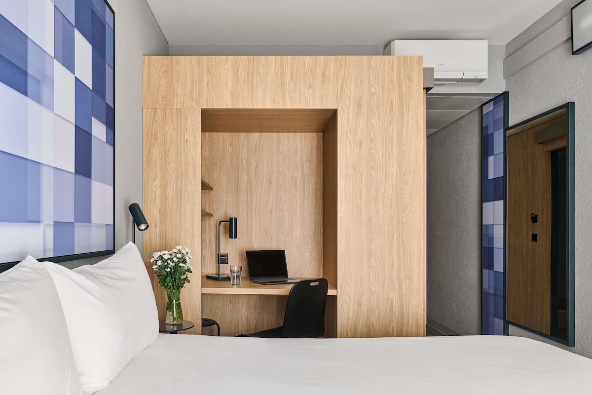 Standard Room, 1 Double Bed, Balcony | Desk, blackout drapes, iron/ironing board, free cribs/infant beds