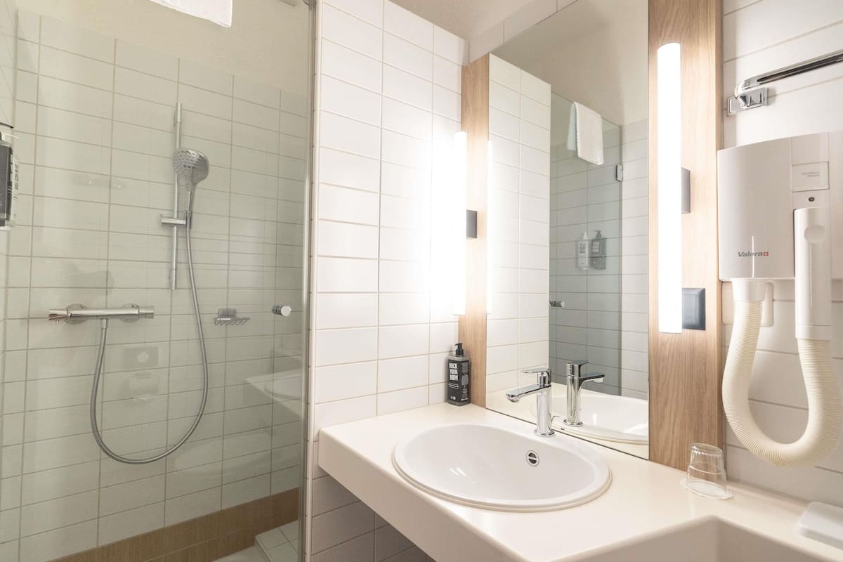 Superior Room, 1 Double Bed, Balcony | Desk, blackout drapes, iron/ironing board, free cribs/infant beds
