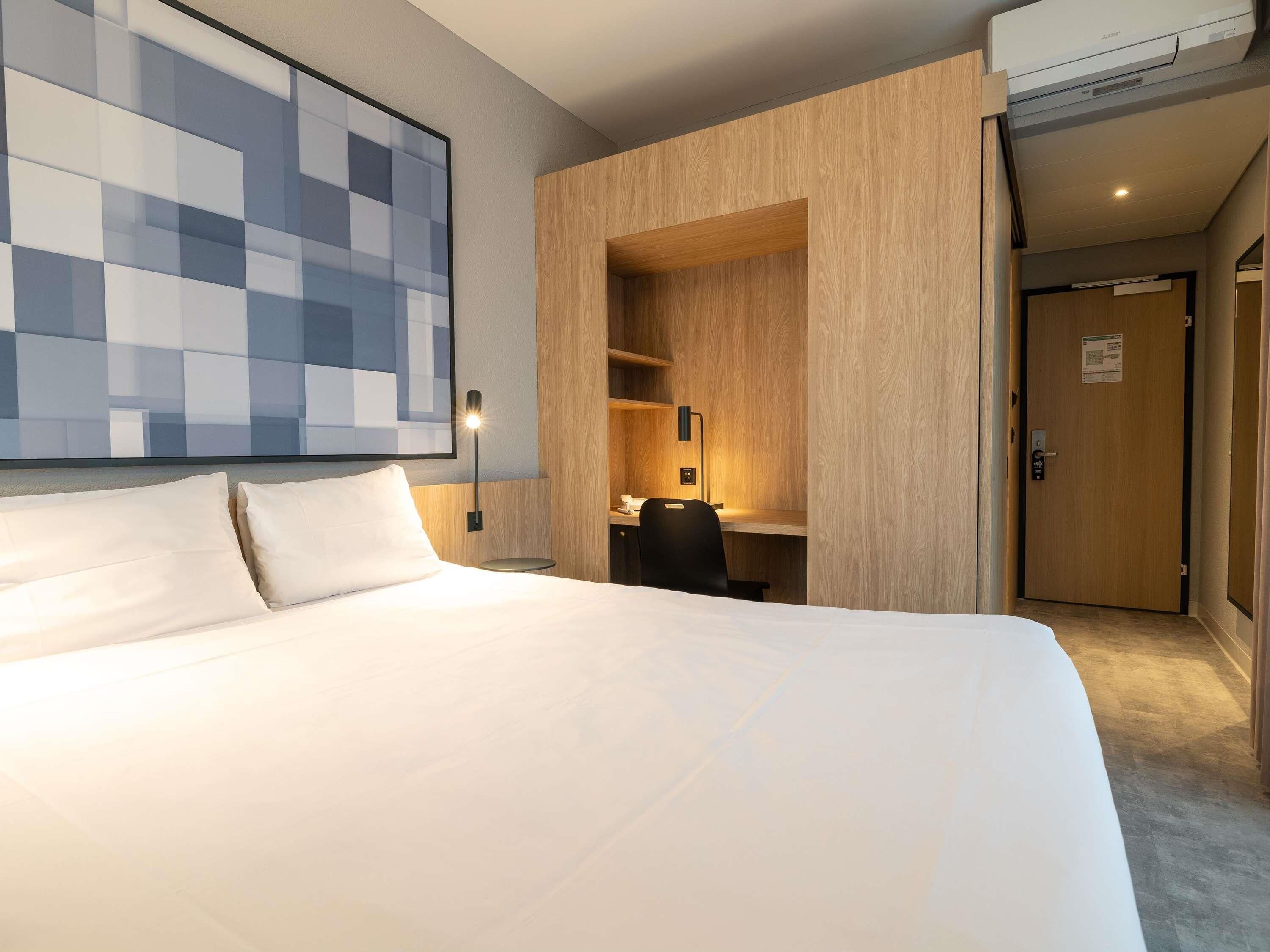Standard Room, 1 Double Bed, Balcony | Desk, blackout drapes, iron/ironing board (on request), cribs (free)