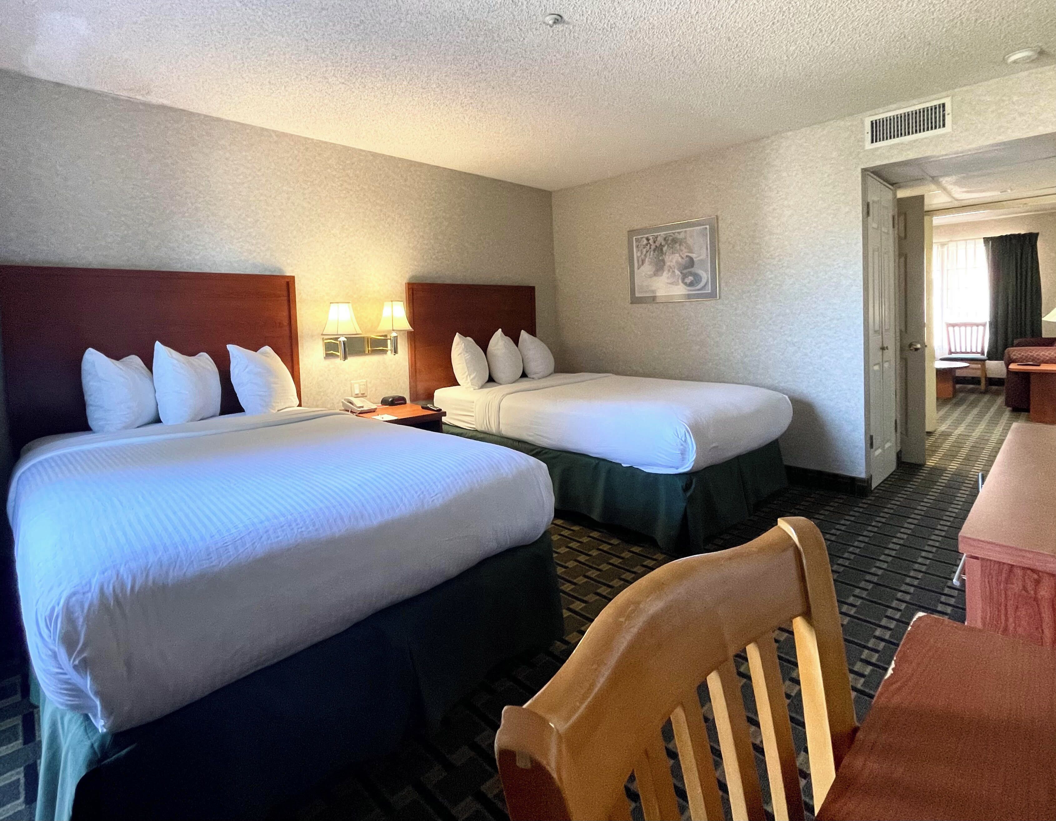 客房內保險箱、熨斗/熨衣板、免費無線上網、床單