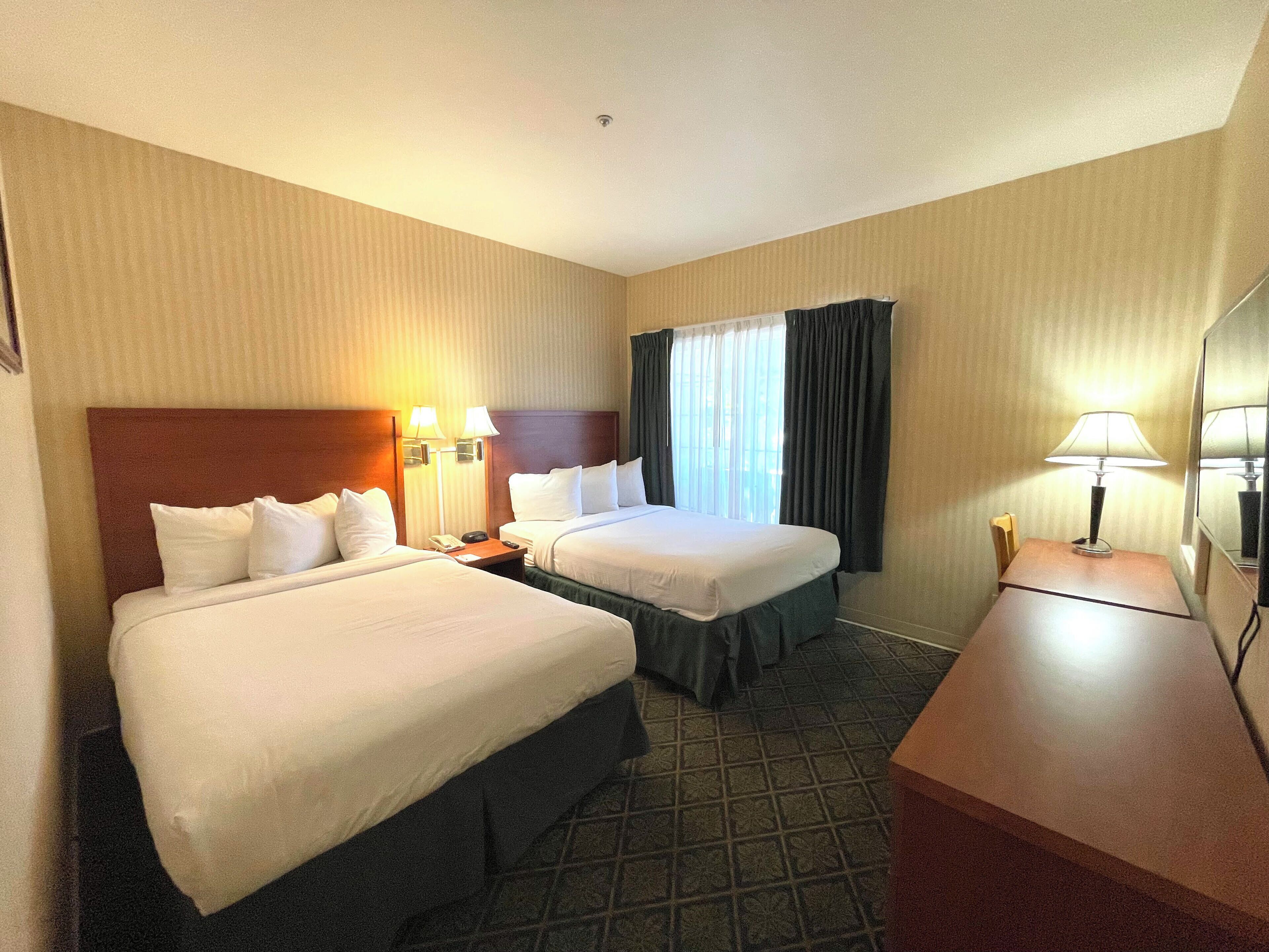 客房內保險箱、熨斗/熨衣板、免費無線上網、床單