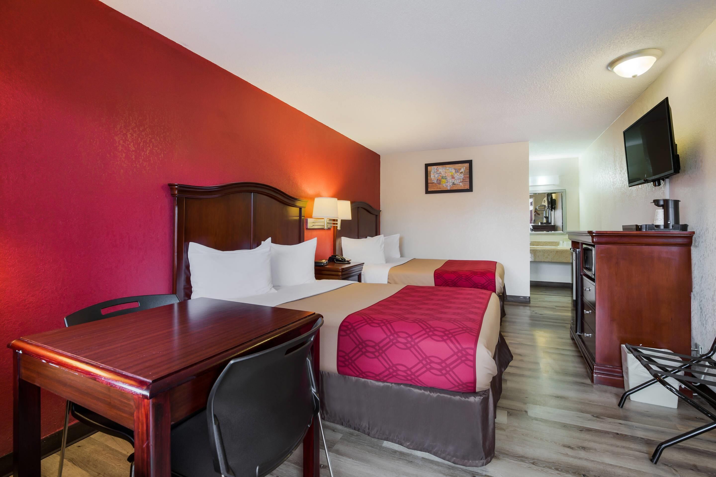 Standard Room, 2 Double Beds, Non Smoking | Iron/ironing board, free cribs/infant beds, rollaway beds, free WiFi