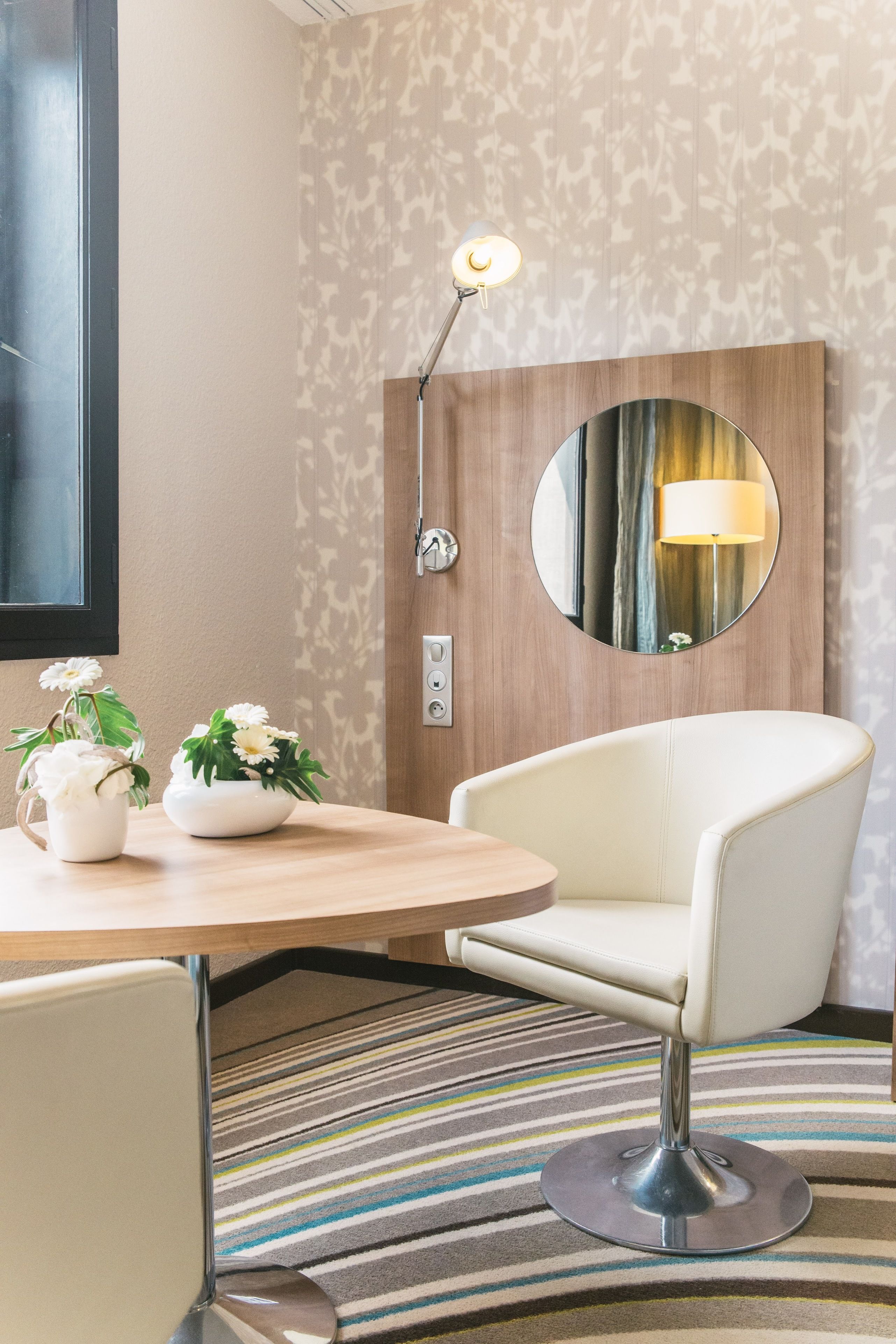 classic room, 2 single beds | premium bedding, minibar, desk, blackout curtains