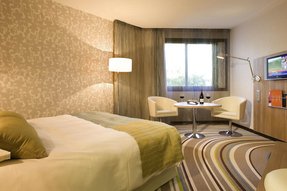 Chambre Supérieure, 1 lit double | Literie de qualité supérieure, minibar, bureau, rideaux occultants