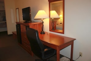 1 bedroom, desk, free WiFi, bed sheets