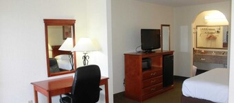 洛杉磯盧靈 6 號開放式公寓飯店