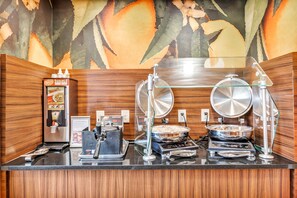 Free daily continental breakfast 