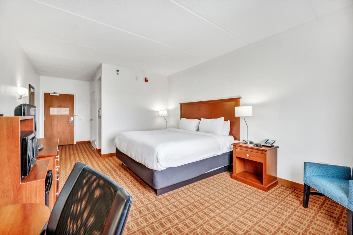 Hochwertige Bettwaren, Daunenbettdecken, Pillowtop-Betten, Zimmersafe