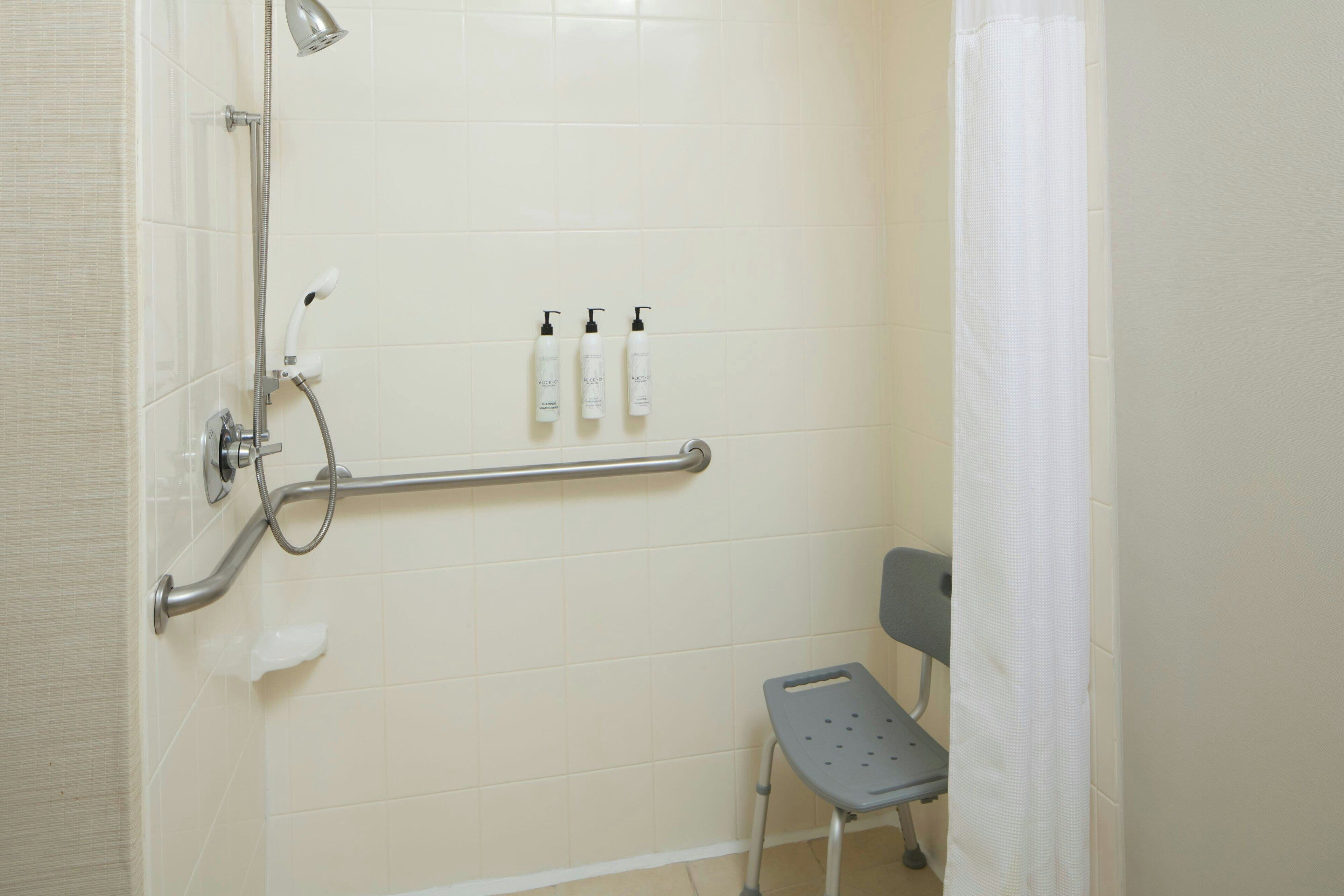combined shower/bathtub, free toiletries, hair dryer, towels