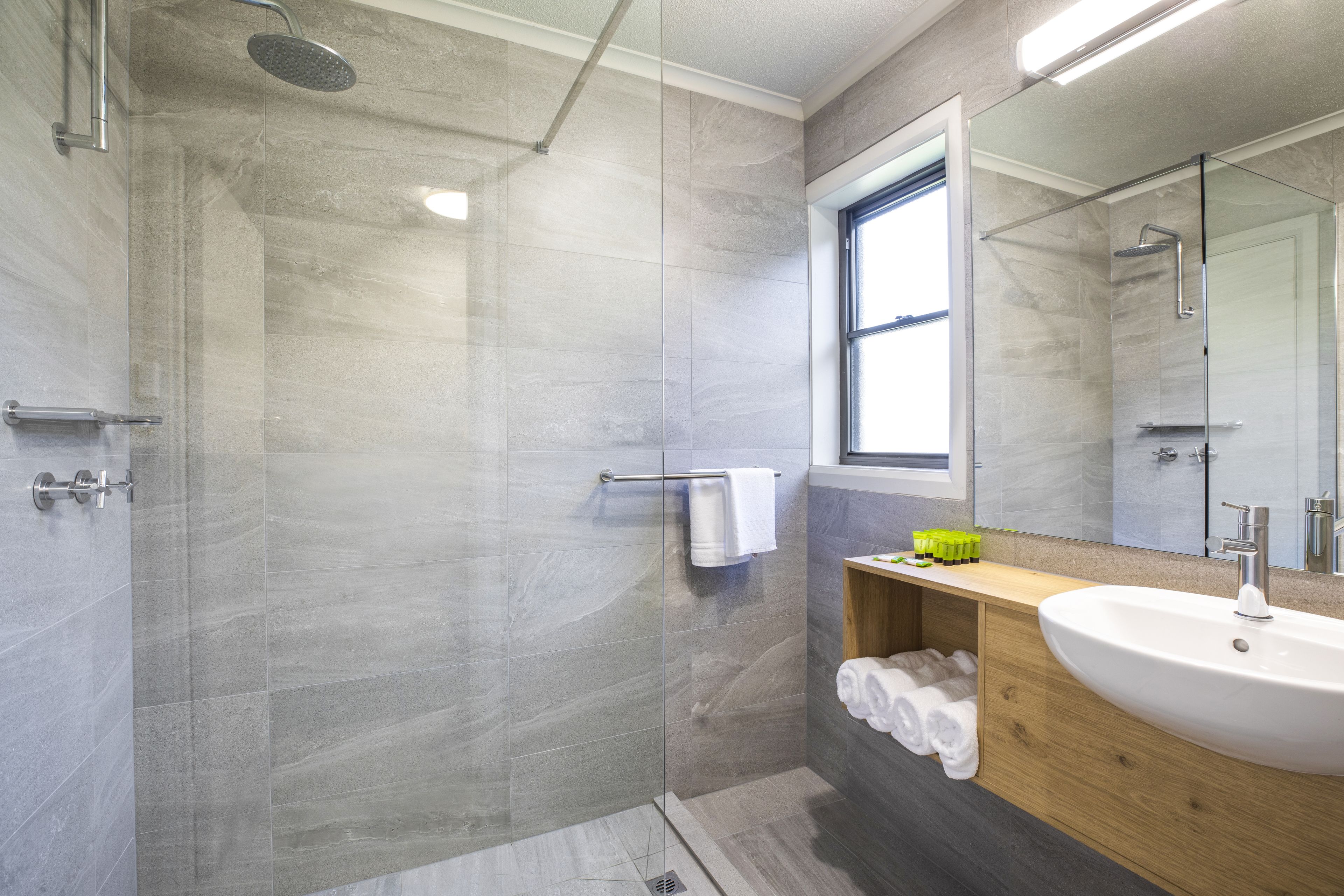 Foto - Nightcap at Riverside Hotel