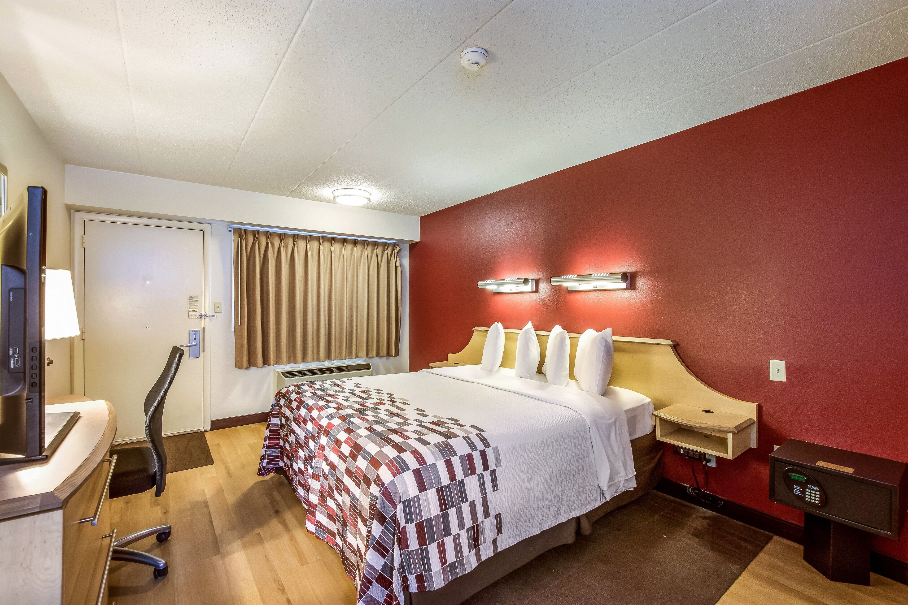 Desk, blackout drapes, free cribs/infant beds, free WiFi