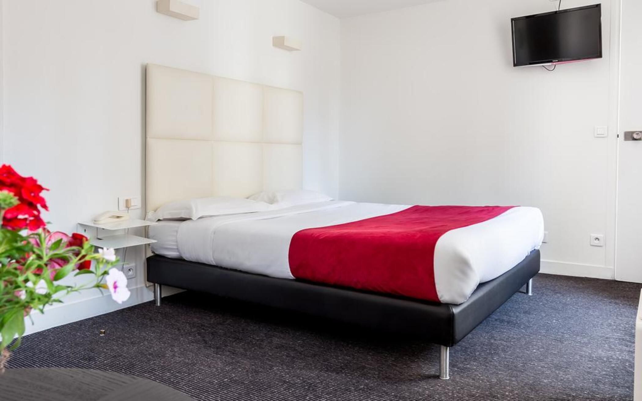 Premium bedding, iron/ironing board (on request), WiFi (free)