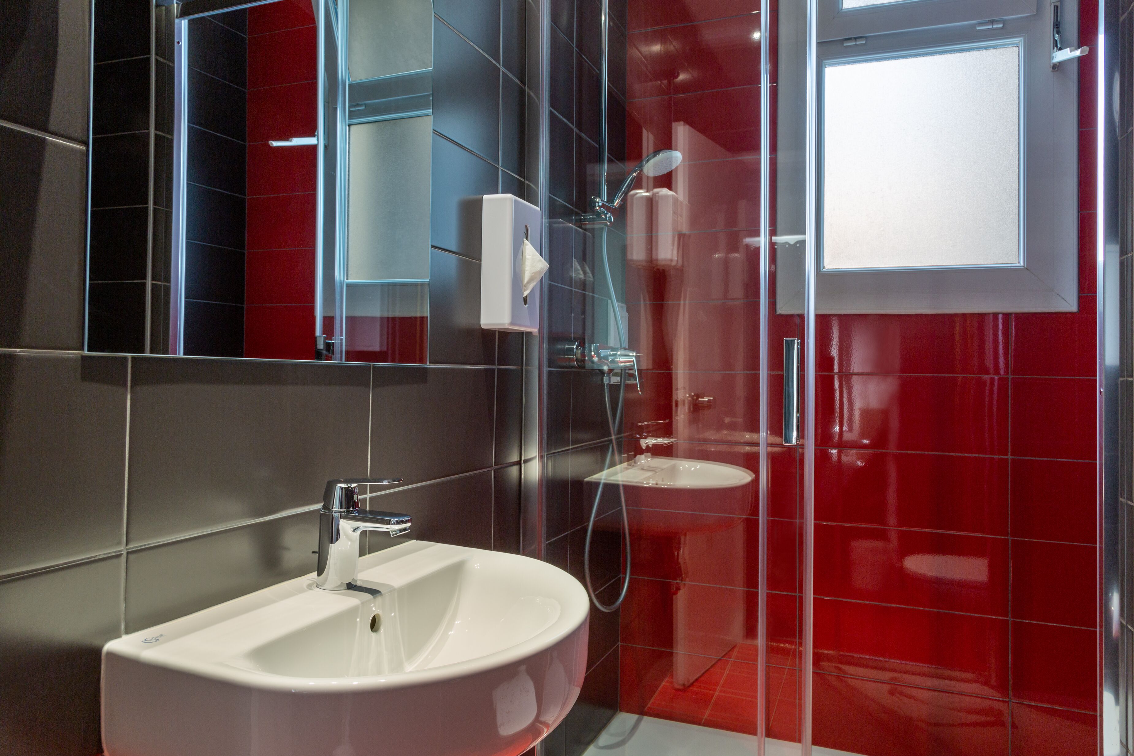 Photo - Hôtel Lecourbe, Paris Tour Eiffel