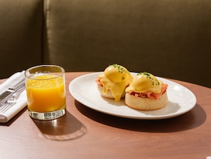 Daily continental breakfast (EUR 29 per person)
