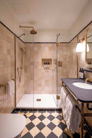 Hair dryer, towels