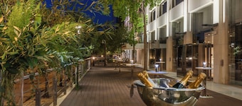 아테나이움 인터컨티넨탈 바이 IHG