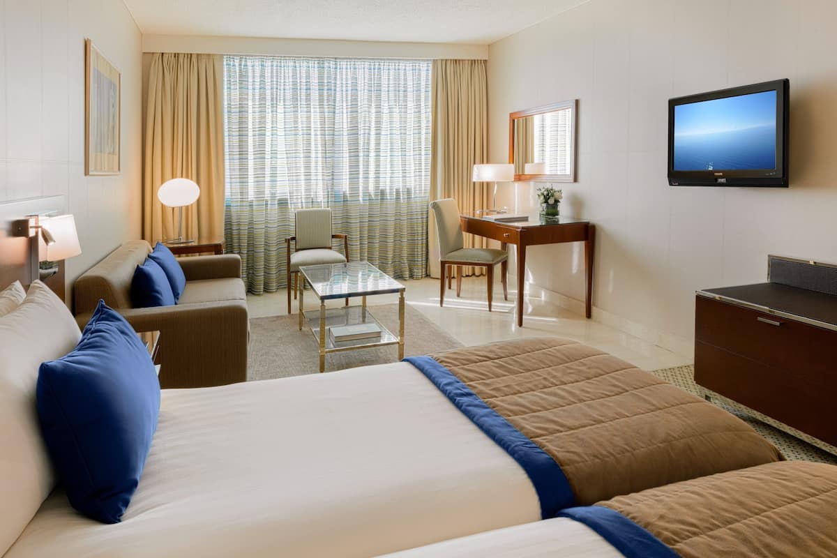 1 bedroom, premium bedding, down comforters, minibar