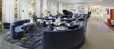 2 bares o lounges, bar junto a la alberca