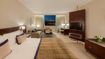 Habitació clàssica, 1 llit de matrimoni gran (Acropolis View) | 1 dormitori, roba de llit d'alta qualitat, cobrellits i minibar