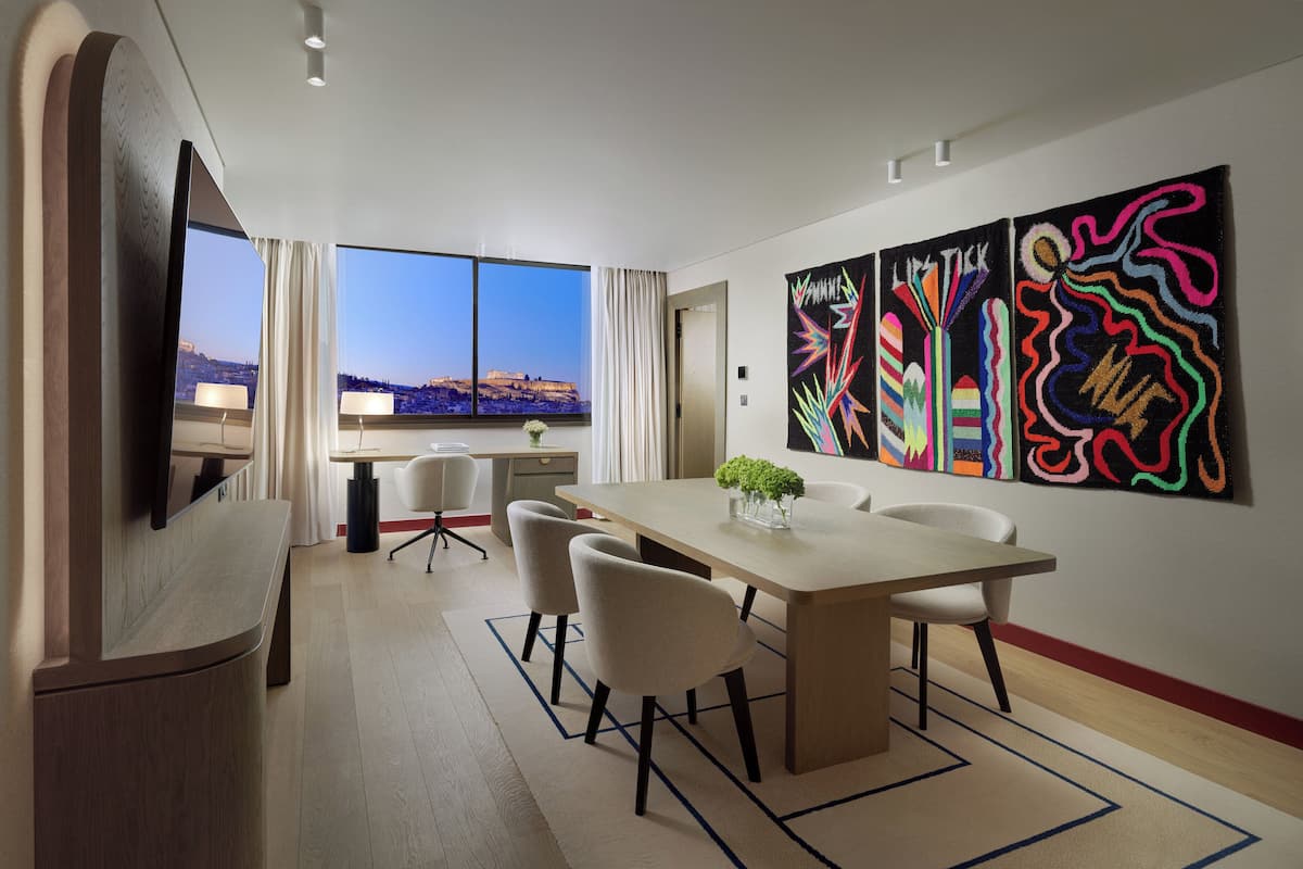 1 bedroom, hypo-allergenic bedding, down duvets, minibar