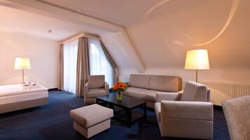 40-inch TV with cable channels