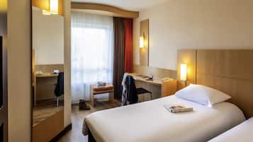 In-room safe, desk, iron/ironing board, free WiFi