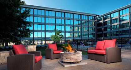 Four Points by Sheraton Kansas City Airport