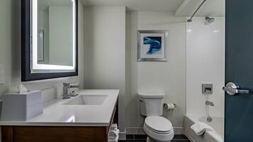 Room, 2 Queen Beds | Bathroom | Combined shower/tub, hair dryer, towels