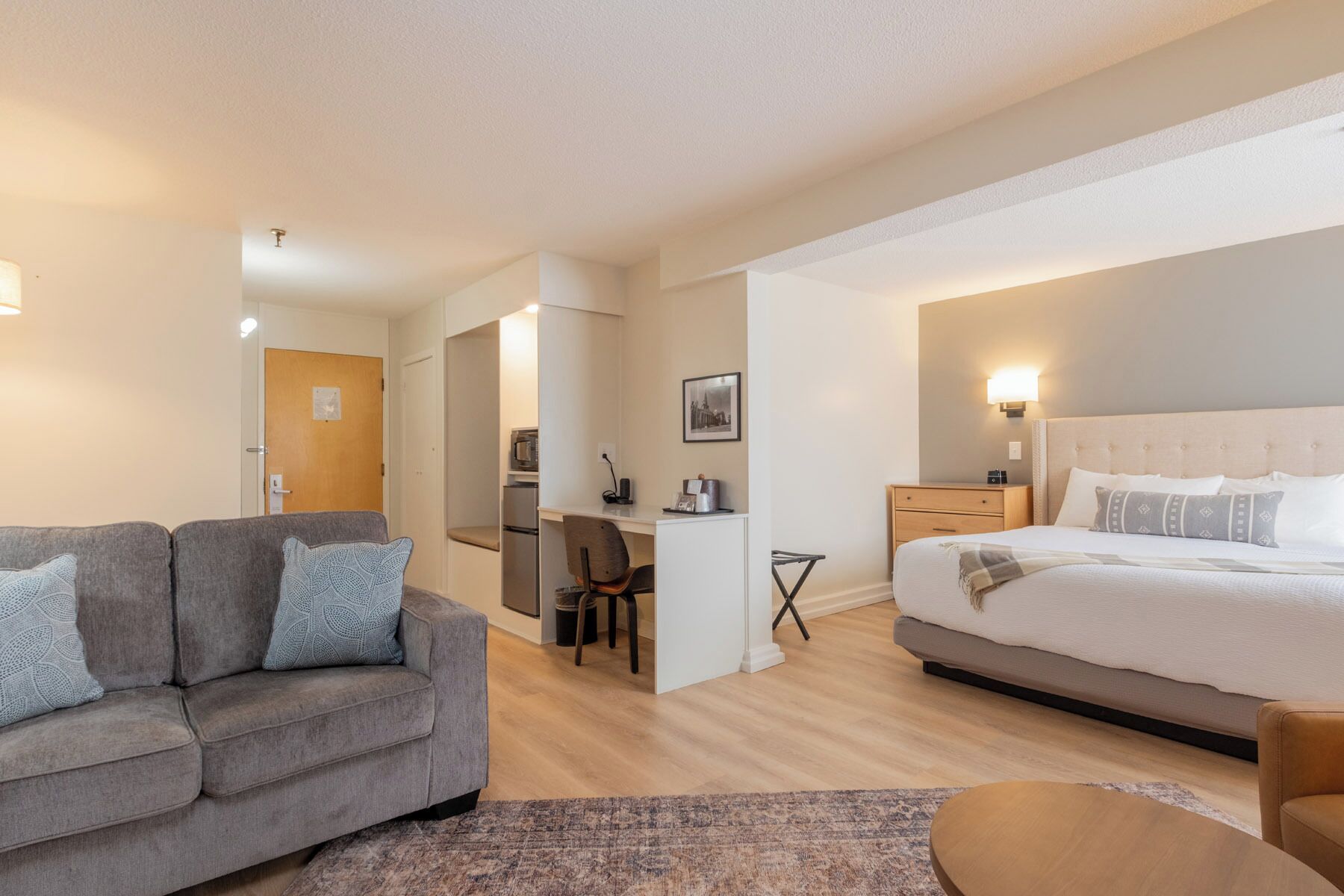 Premium-Zimmer, 1 King-Bett, Nichtraucher, Kamin | Wohnbereich