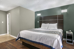Desk, soundproofing, cribs/infant beds, rollaway beds