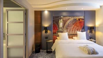 Suite Superior, 1 letto matrimoniale con divano letto | Minibar, una cassaforte in camera, una scrivania, tende oscuranti
