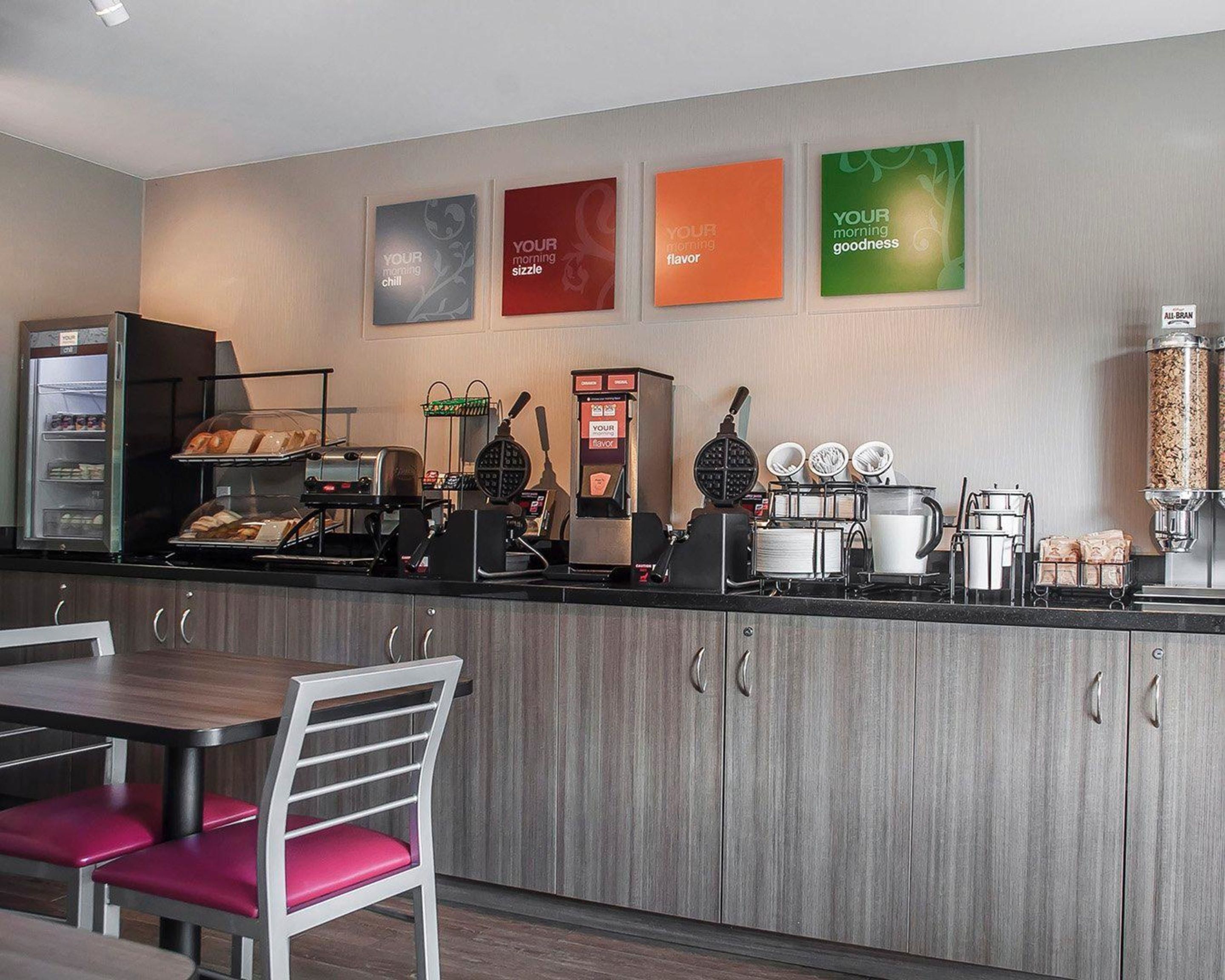 Frokostbuffé er inkludert på hverdagene