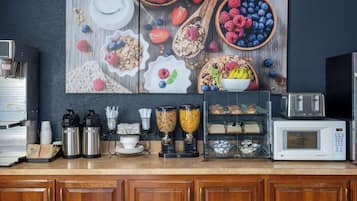 Desayuno para llevar incluido todos los días