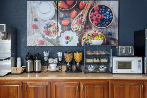 Days Inn by Wyndham Winchester