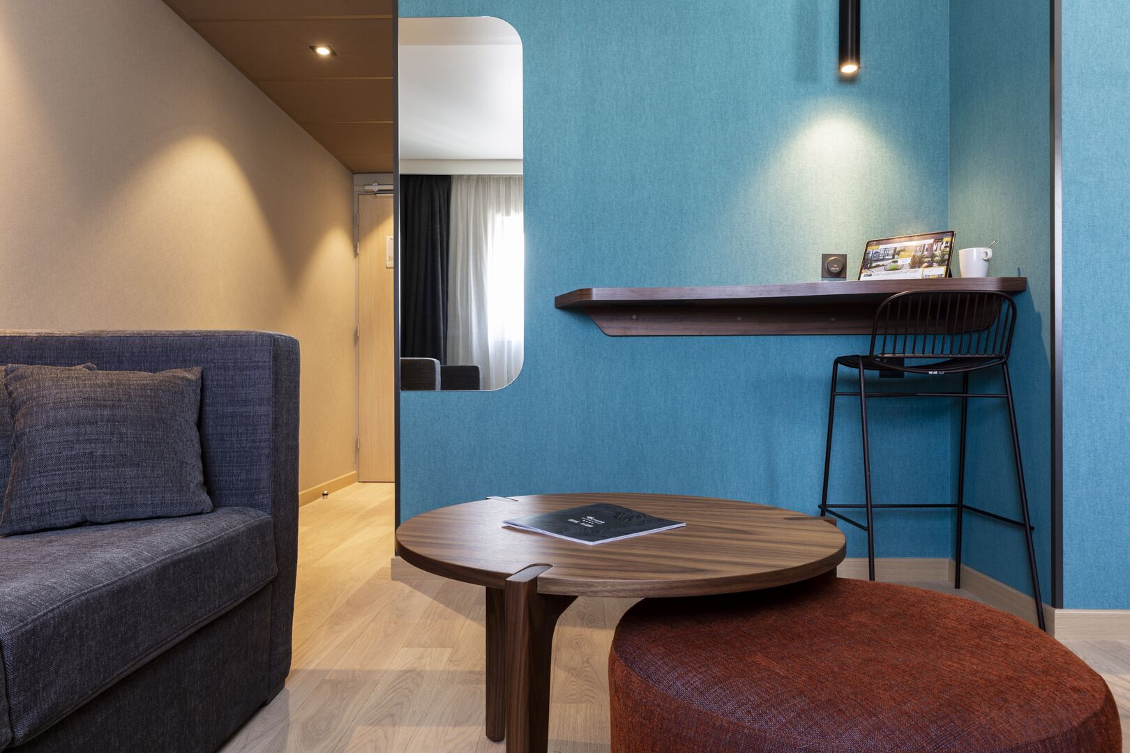 suite | living room | lcd tv