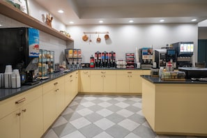 Free daily continental breakfast