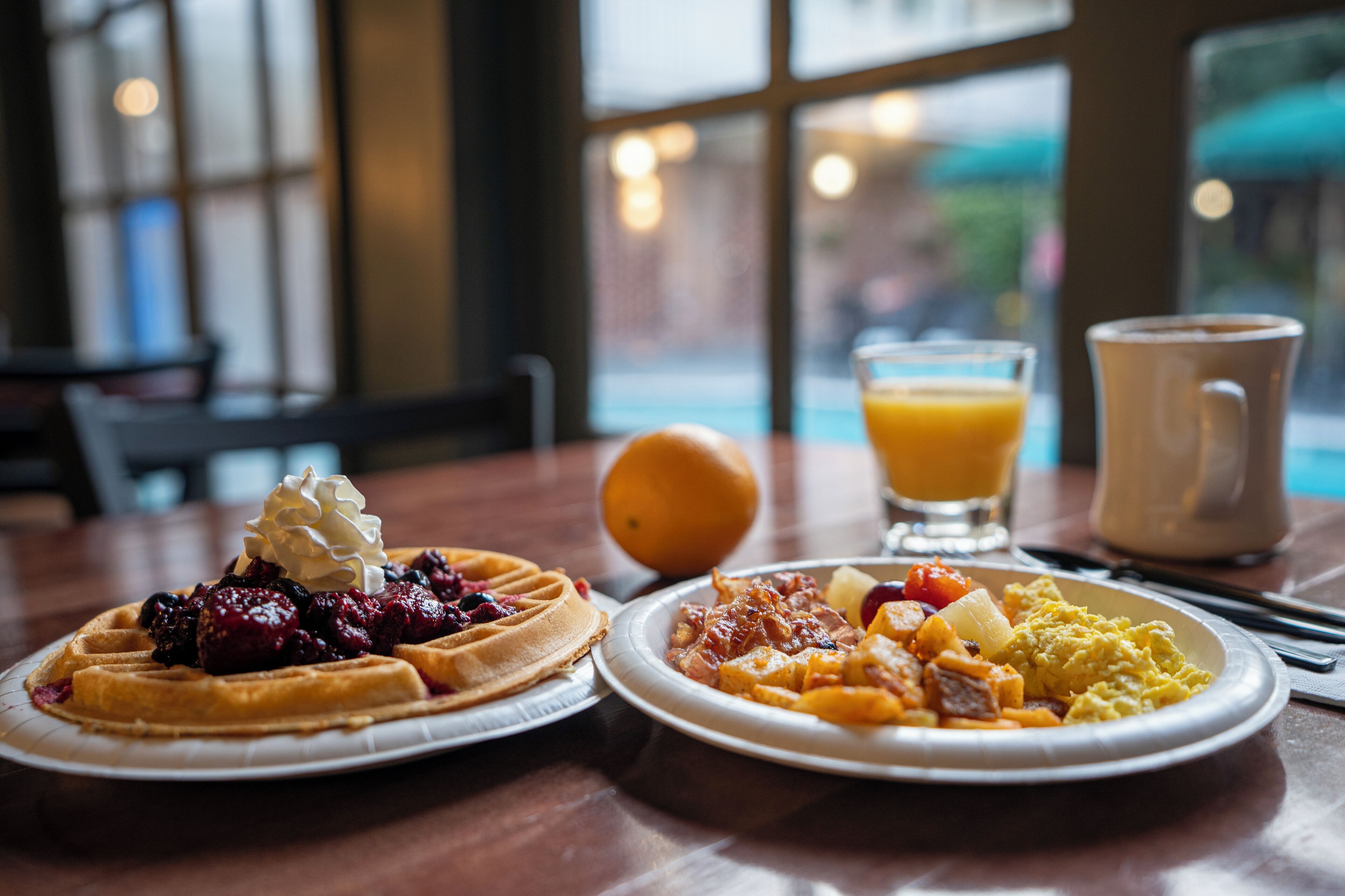 free daily continental breakfast