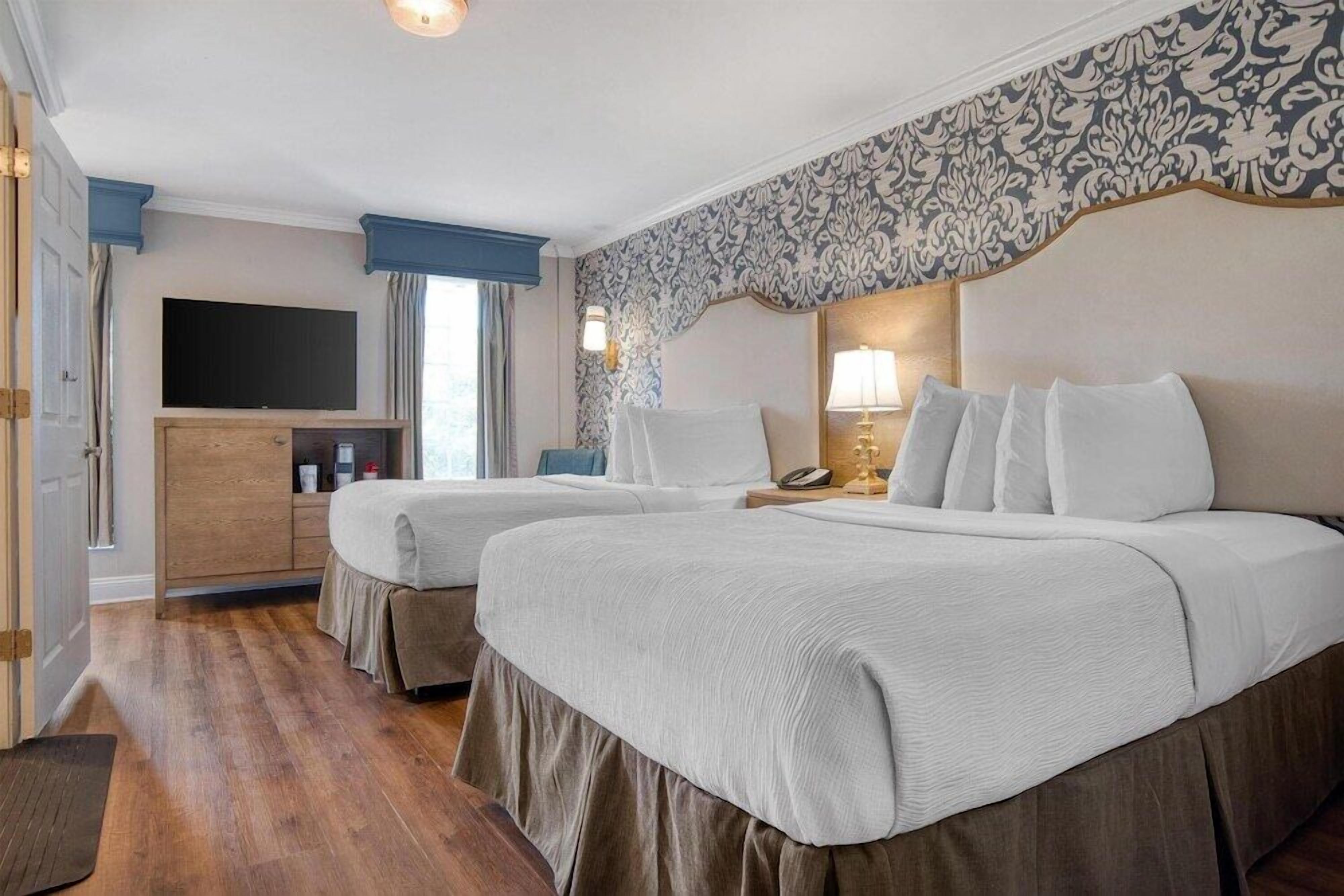 Ropa de cama de alta calidad y camas con pillow-top 