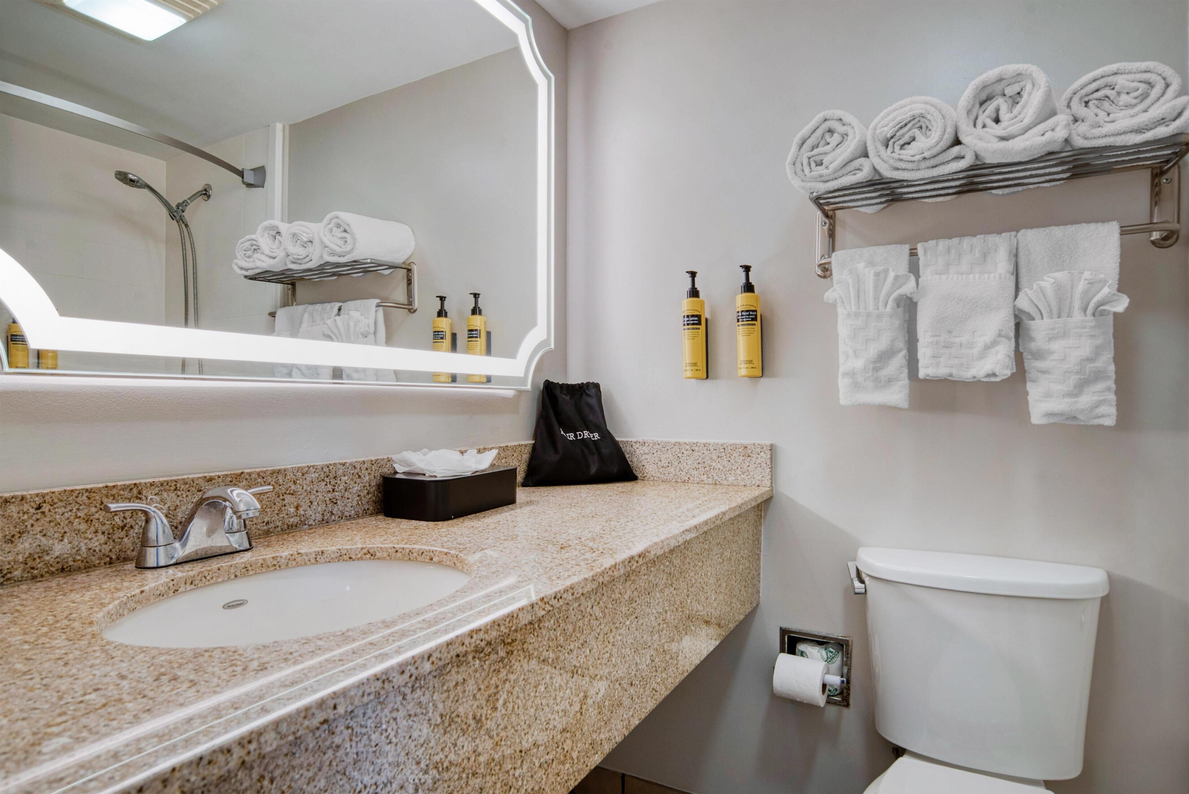 Photo - Best Western Plus French Quarter Courtyard Hotel