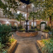 Best Western Plus French Quarter Courtyard Hotel