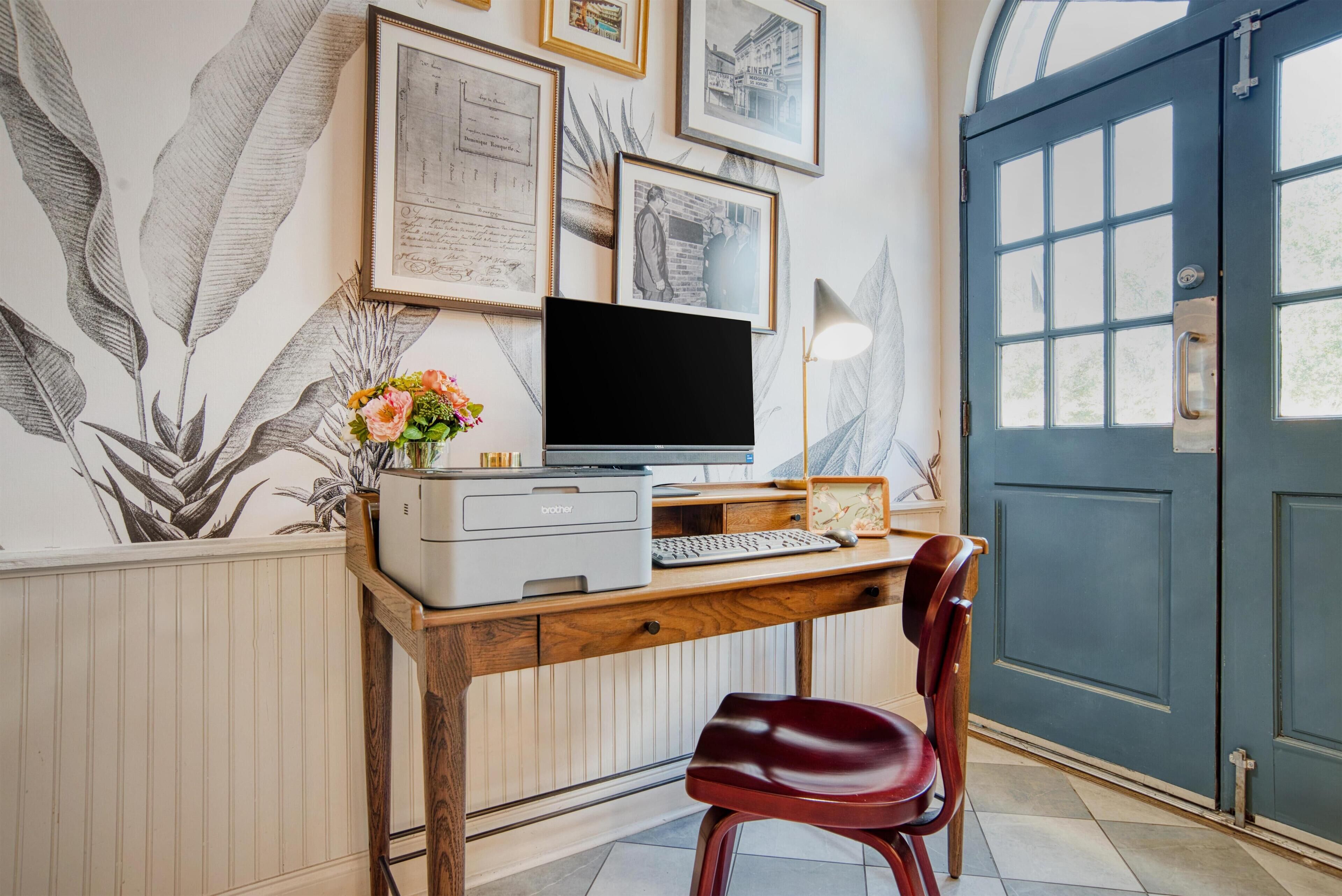 Photo - Best Western Plus French Quarter Courtyard Hotel