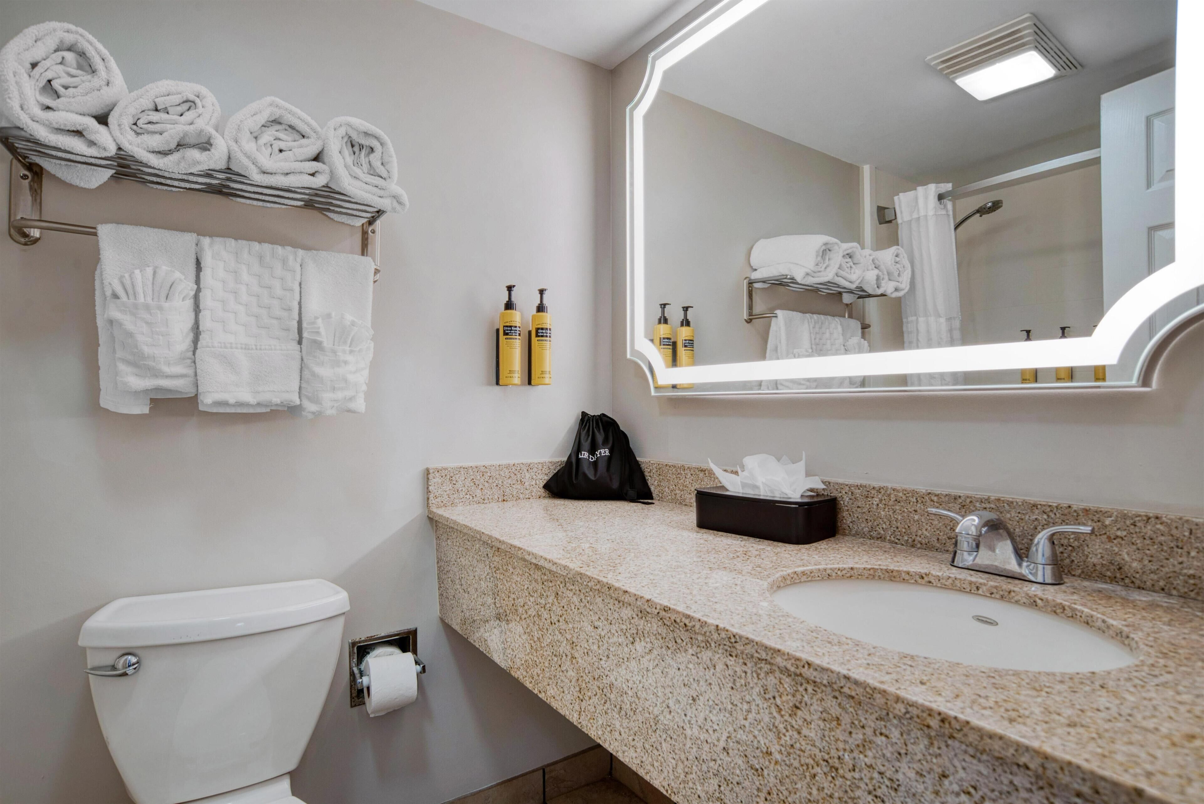 Photo - Best Western Plus French Quarter Courtyard Hotel